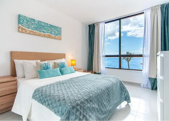 Apartment Comfortable Sea View