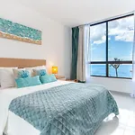 דירה Comfortable Sea View