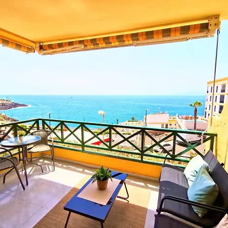 Apartment Comfortable Sea View